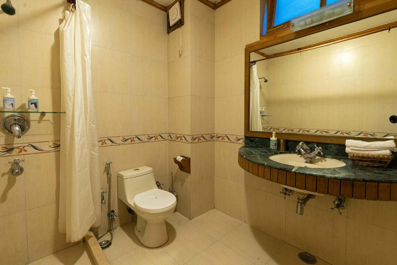 Stayvista At Casa Bella Vista- Mall Road Manali  Bagian luar foto